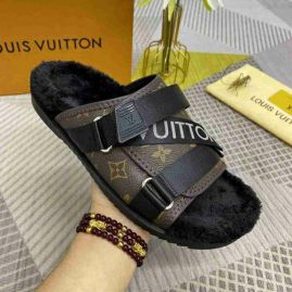 Picture of LV Slippers _SKU3671029624132037